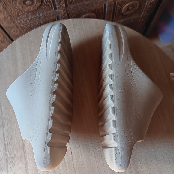 Adidas YEEZY Slide Bone 2020 - Picture 7 of 13